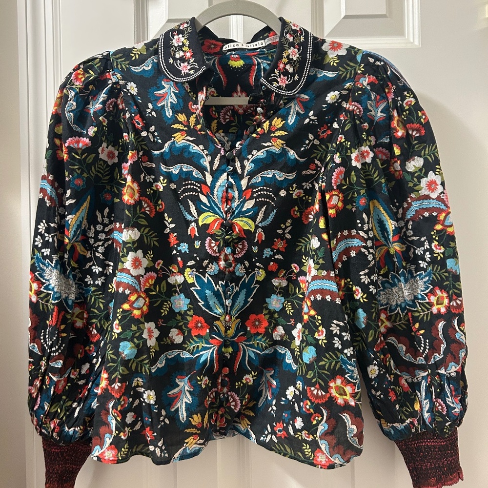 ALICE + OLIVIA April Embroidered Floral Blouse size XS